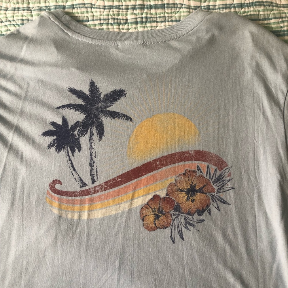 Tillys tee - Picture 2 of 2